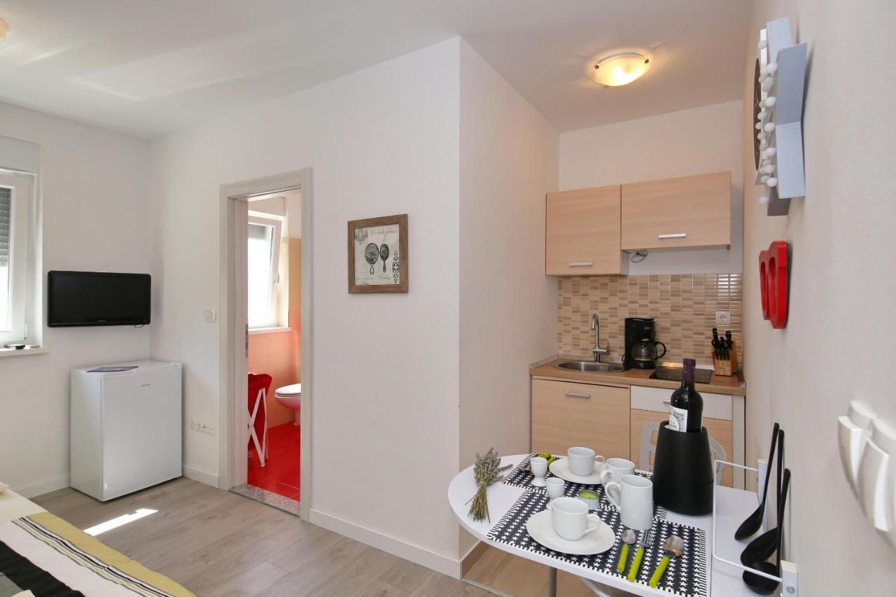 Apartment Kokolo Drage Buitenkant foto