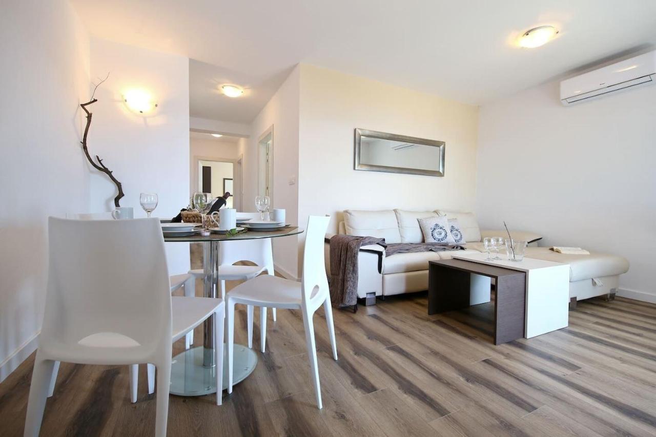 Apartment Kokolo Drage Buitenkant foto