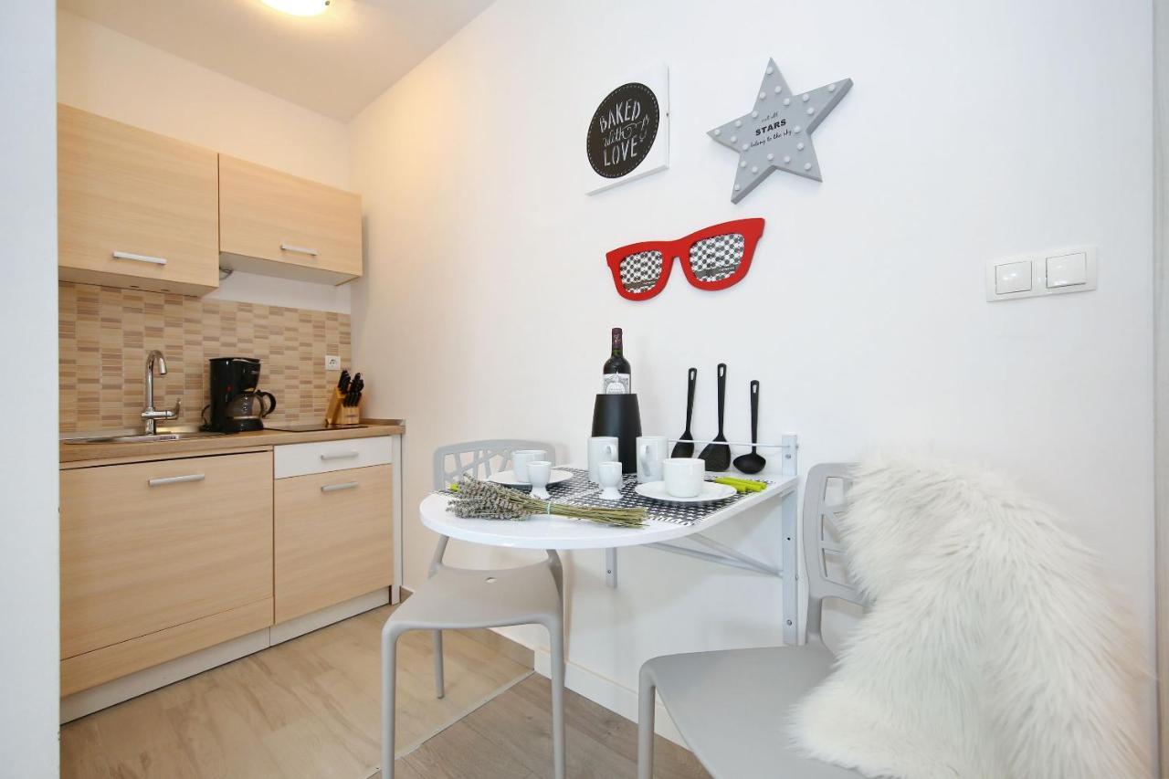 Apartment Kokolo Drage Buitenkant foto